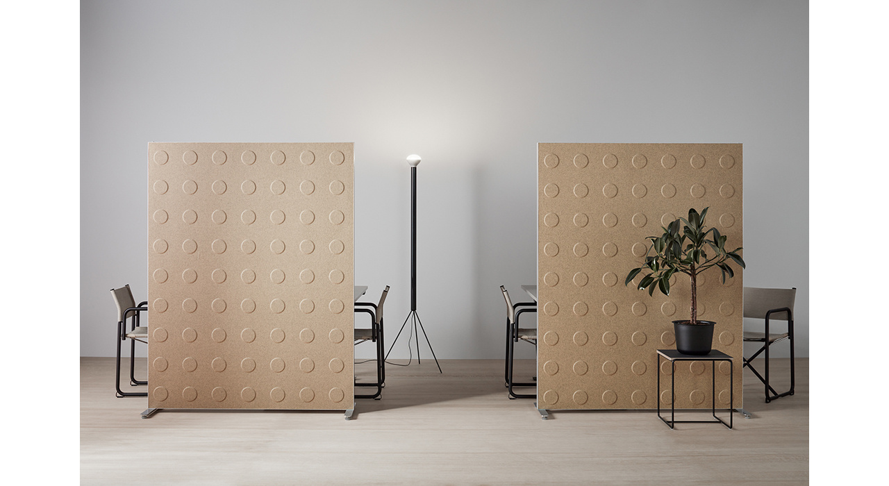 Alumi Screen free standing and sound absorbing